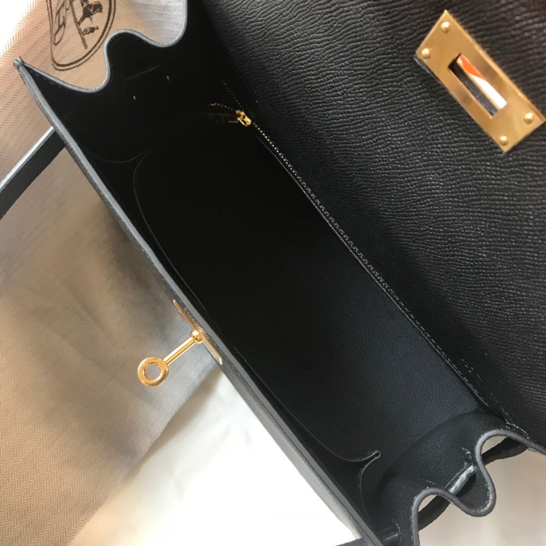 Hermes Kelly 32cm Handbag Shoulder Bag in Black Epsom Leather